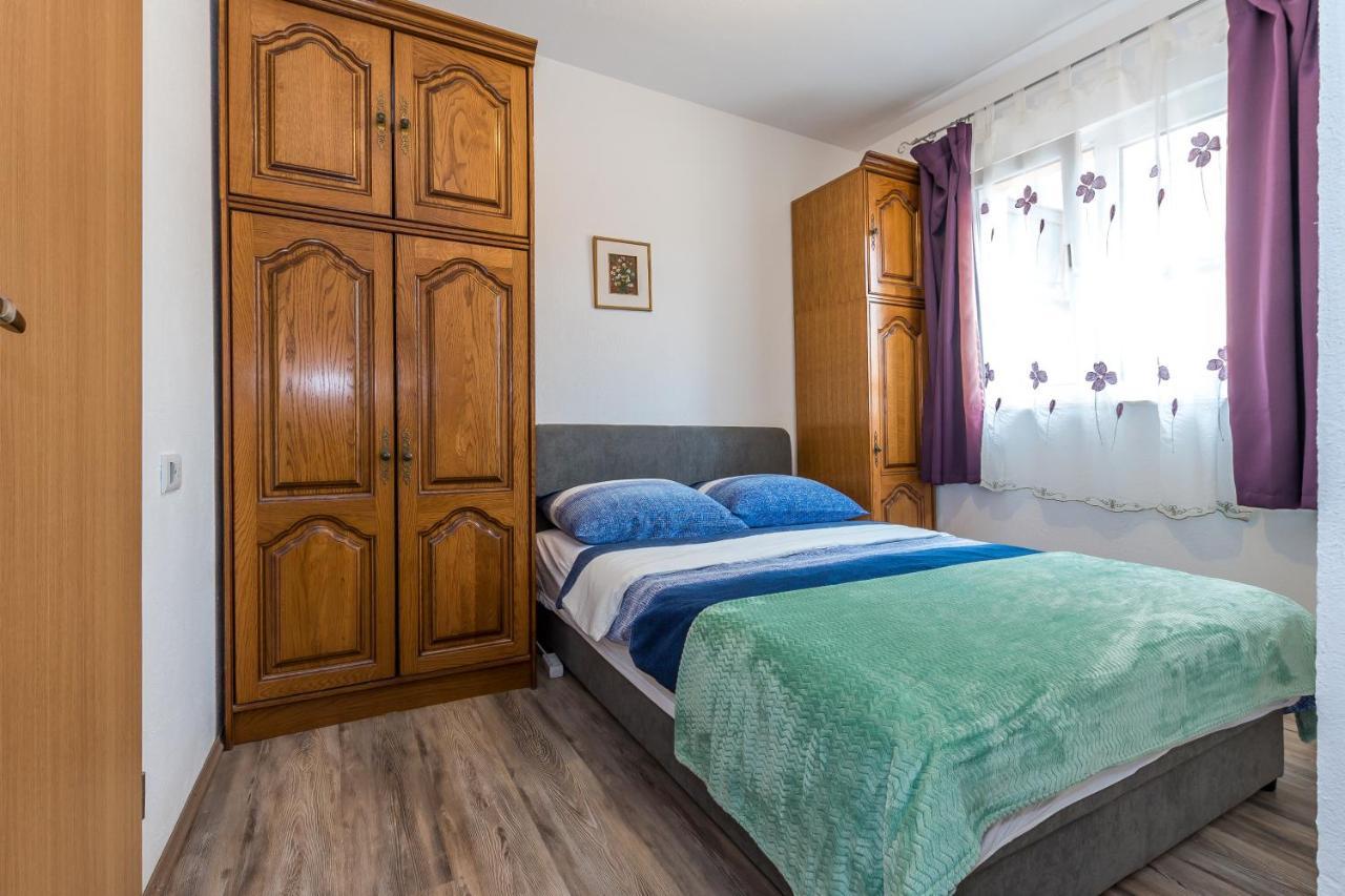 Rooms And Apartments Budisa Vrlika Extérieur photo
